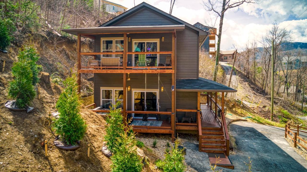 Mins To Gburg Sleeps 8 Hot Tub Arcade Area Pool Villa Gatlinburg Bagian luar foto