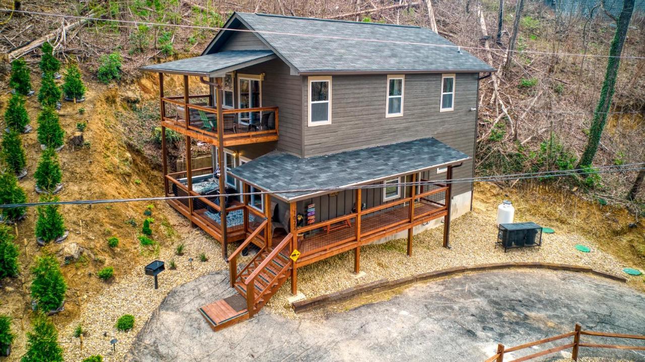 Mins To Gburg Sleeps 8 Hot Tub Arcade Area Pool Villa Gatlinburg Bagian luar foto